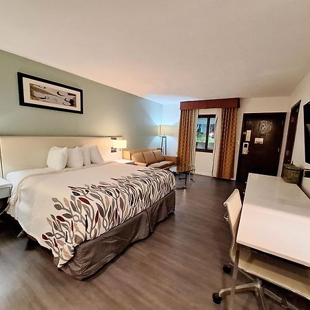 Garnet Waterfront Hotell Indianapolis Eksteriør bilde